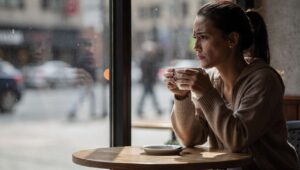 Frauen und psychische Gesundheit: Warum Diagnosen laut Studie durchschnittlich 4 Jahre zu spät kommen